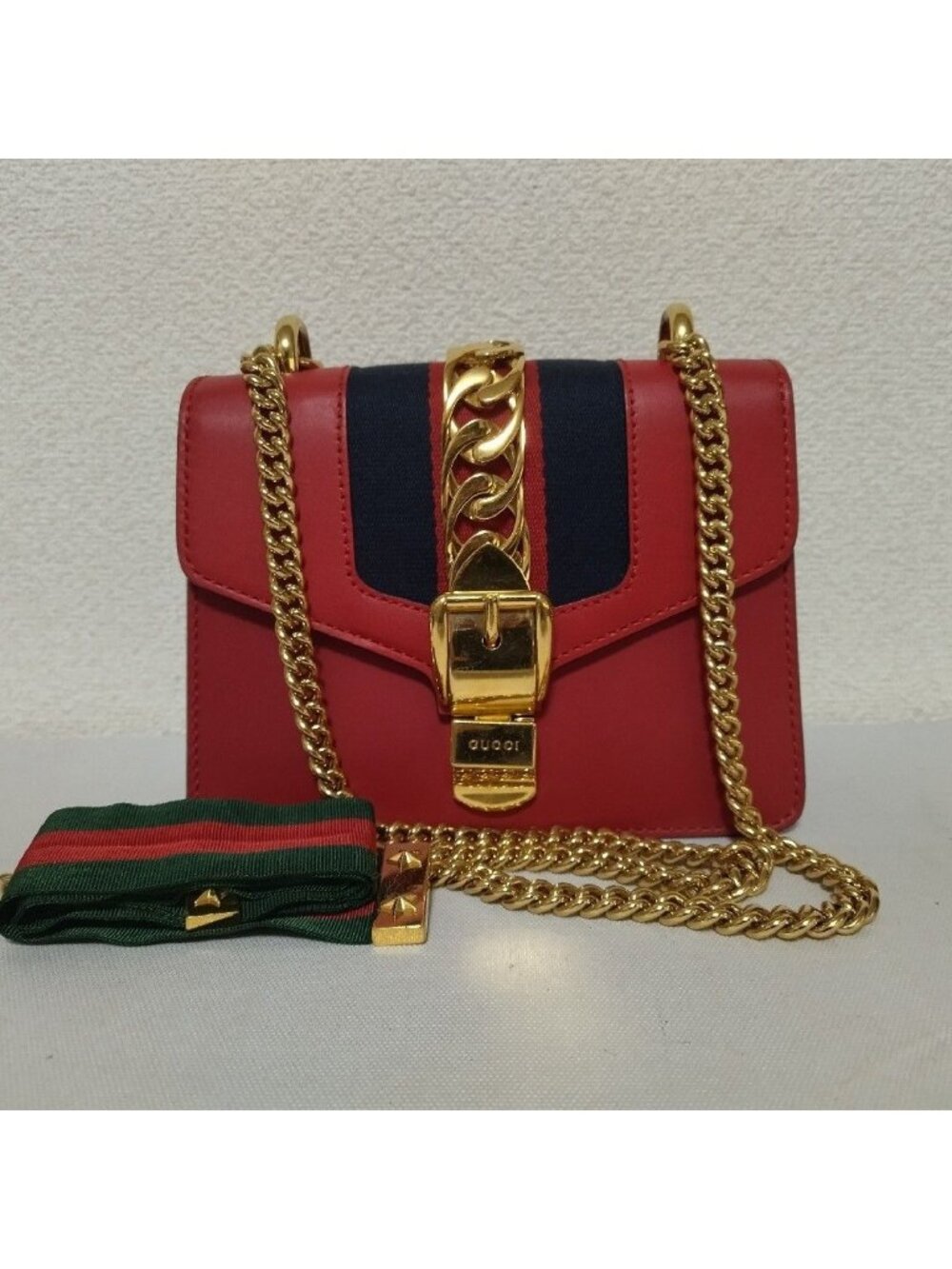 Gucci Sylvie Sherry Shoulder Bag